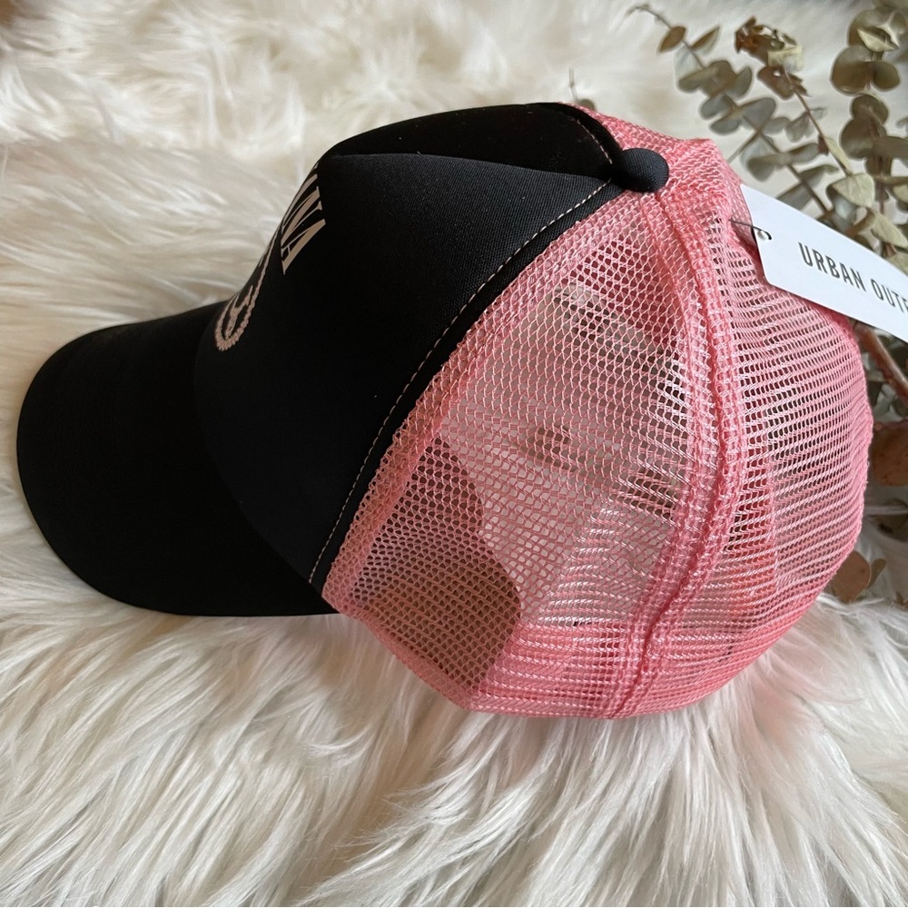 Urban Outfitters Nirvana Band Logo Trucker Hat NWT - Picture 10 of 14